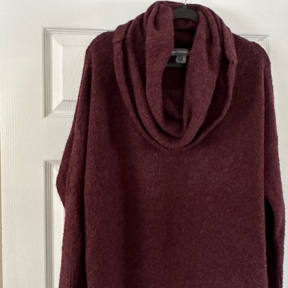 Large Purple French Connection Sweater - Picture 2 of 4